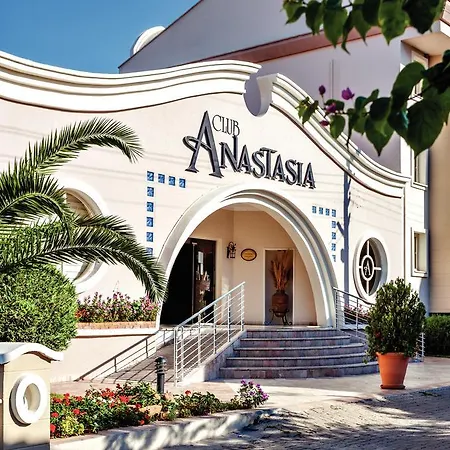 Club Anastasia - Family Apartmanhotel 3*