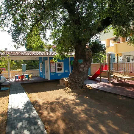 Club Anastasia - Family