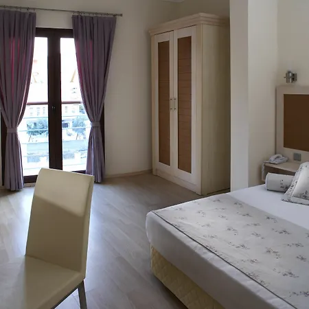 Club Anastasia - Family Apartmanhotel 3*