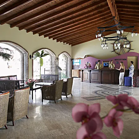 Club Anastasia - Family Lägenhetshotell Marmaris